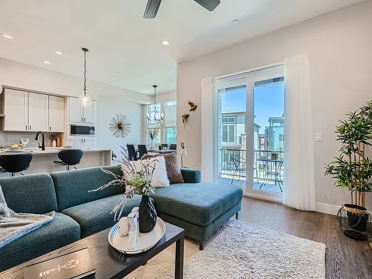 567 Canary Ln — Photo 6