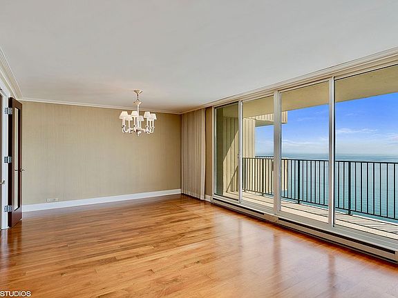 4th image of 1212 N Lake Shore Dr #32AS