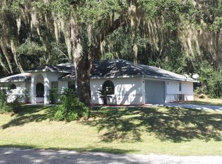 9075 N Cortlandt Dr, Citrus Springs, FL 34434