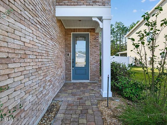 5th image of 383 SWEET OAK Way