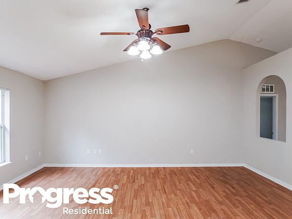 4th image of 1810 Torrington Dr