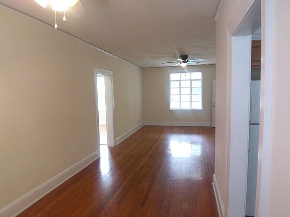 5th image of 703 E 5th St APT 3