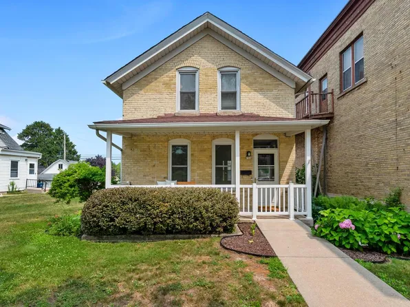 704 North Wisconsin STREET, Port Washington, WI 53074