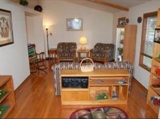420 Tartans Dr, Dundee, IL