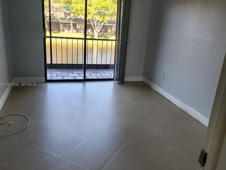 537 N University Dr #71 — Photo 26