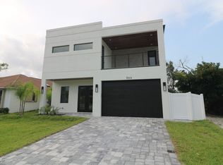 564 111th Ave N, Naples, FL 34108