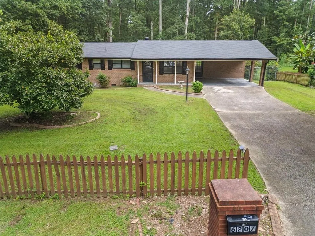 5 bed, 3.0 bath, 2085 sqft, $5,500 — Photo 4