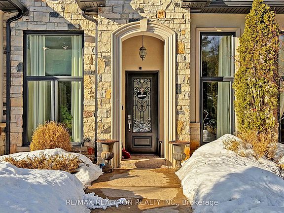 3rd image of 378 Old Bloomington Rd