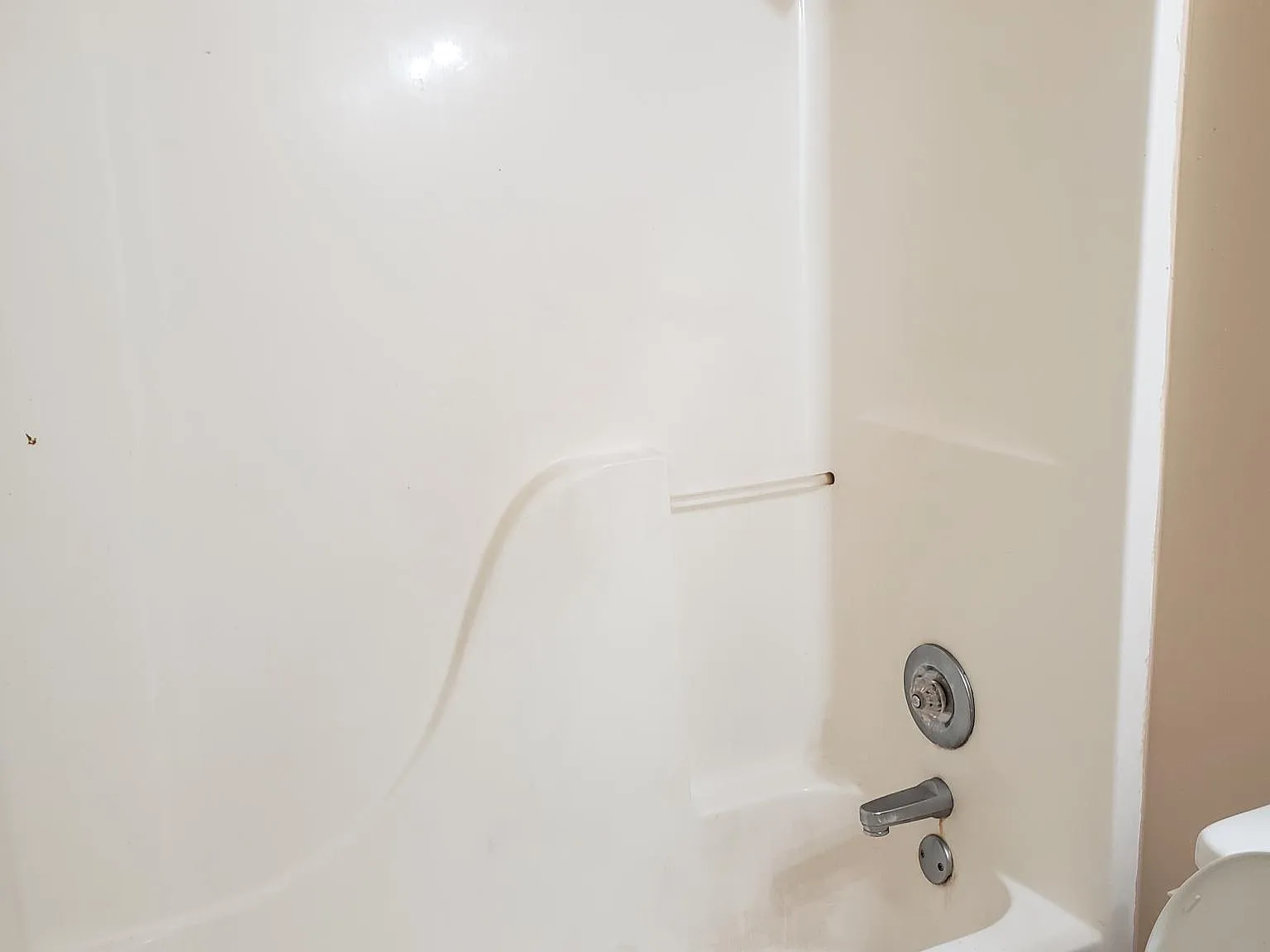 1020 Augusta Woods Dr — Photo 2