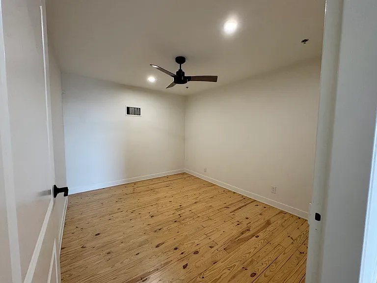 The Marshall Lofts — Photo 43