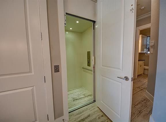 3rd image of 244 Crickett Ct