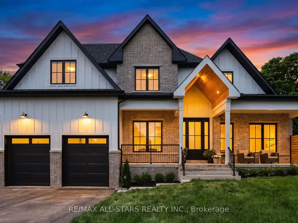 351 South St, Whitchurch Stouffville, ON L4A 7W3