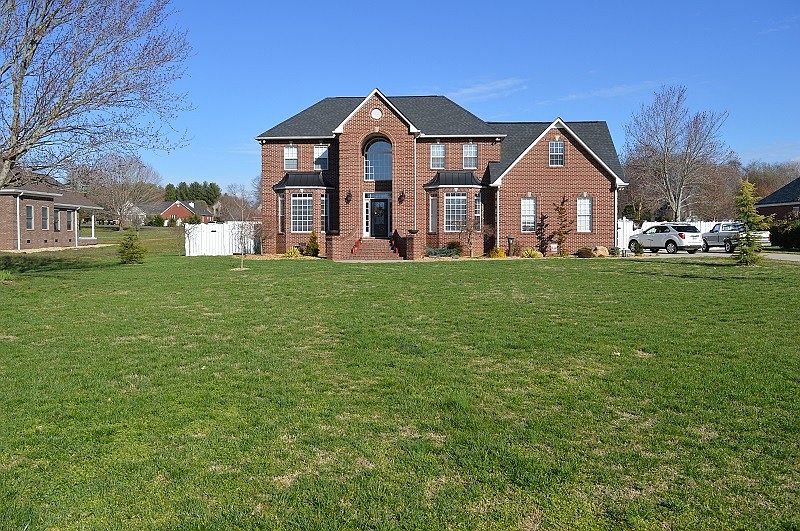 1st image of 170 Franklin Heights Dr