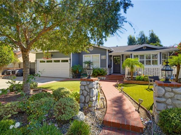 5106 Sharynne Ln