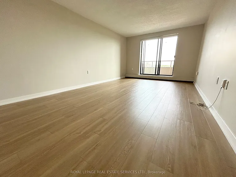 82 Millside Dr #1005 — Photo 10
