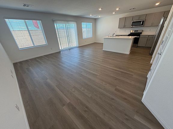 4th image of 10352 Ricordi St