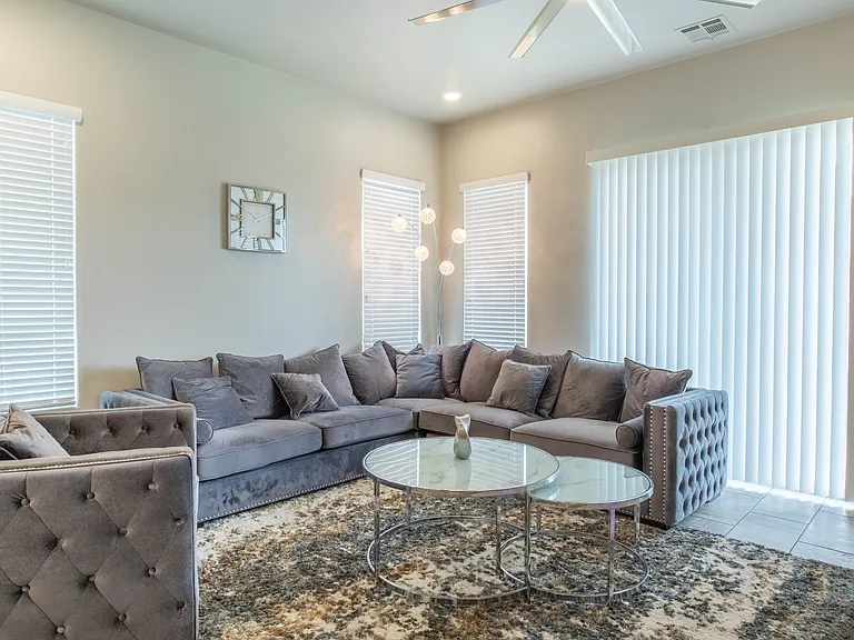 3905 Santa Alexandra Rd — Photo 2