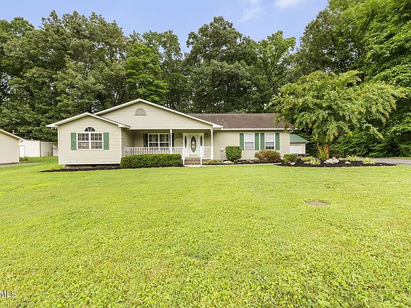 2nd image of 275 Yoakum Cir