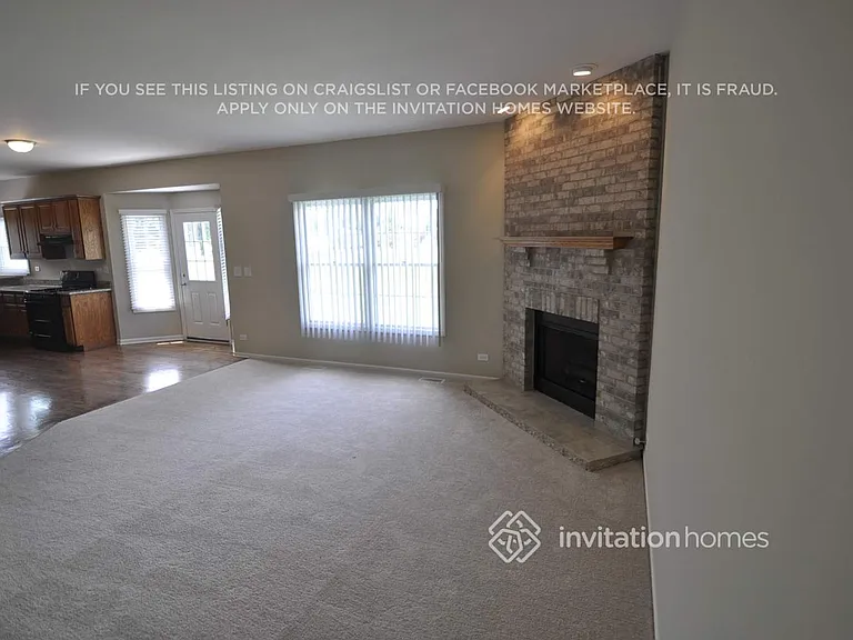 909 Butterfield Cir W — Photo 4