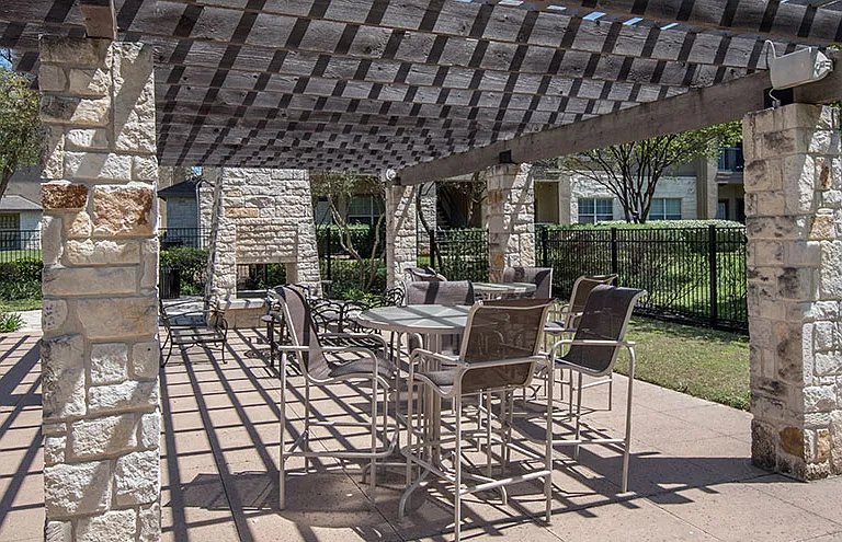 Arboleda Apartment Homes — Photo 7