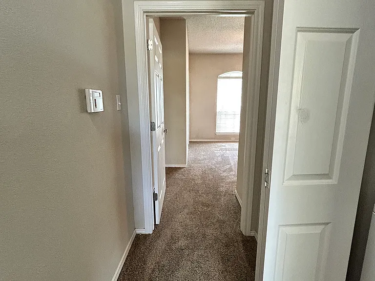 2108 Main St #5 — Photo 15