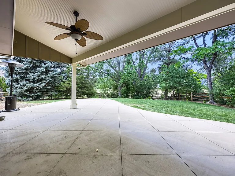 Huge covered patio