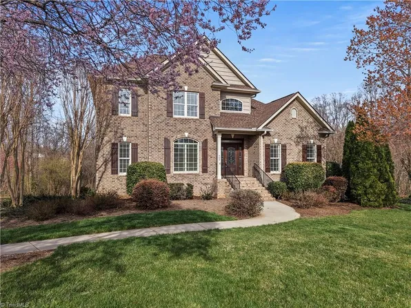 469 Spring Lake Farm Cir, Winston Salem, NC 27101