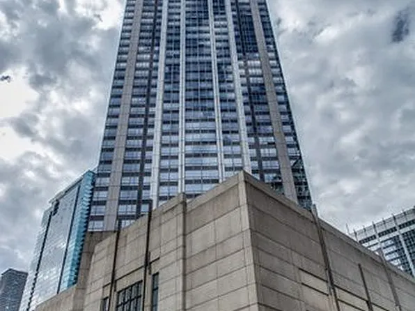 530 N McClurg Ct #5703, Chicago, IL 60611