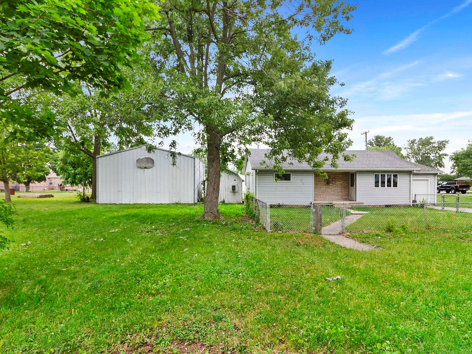 629 E South C St, Gas City, IN 46933 MLS 202321766 Zillow