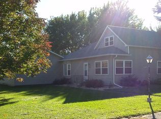 275 N Roberts Ave, Primghar, IA 51245