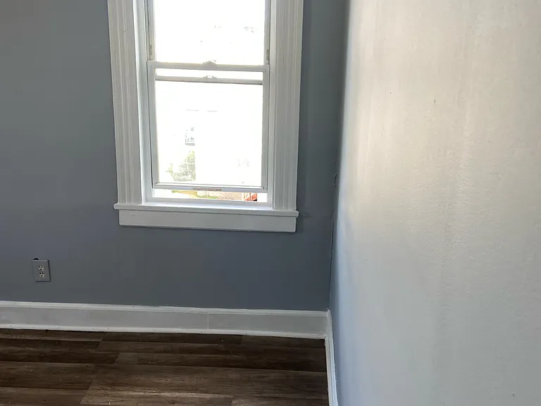 421 Bishop Ave #7 — Photo 3