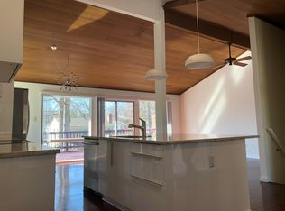 8811 Burbank Rd, Annandale, VA 22003