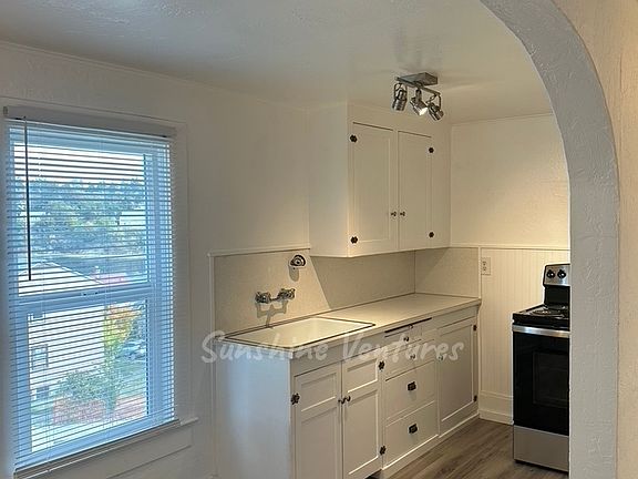4th image of 936 Highland Ave APT 6