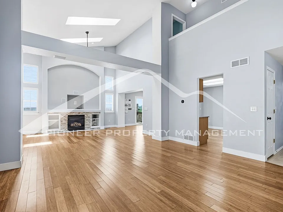 333 Sanders Cir