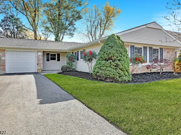 24 Globe Ln, Willingboro Twp., NJ 08046