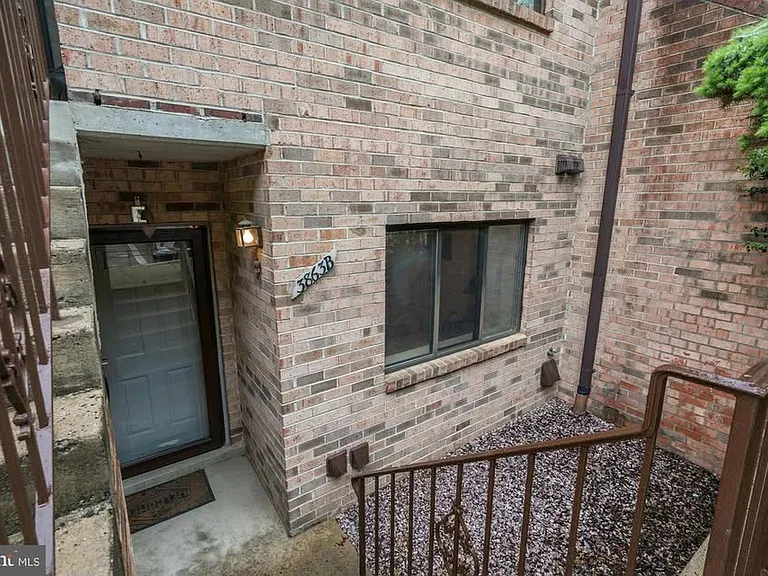 3863B Steppes Ct #B — Photo 14