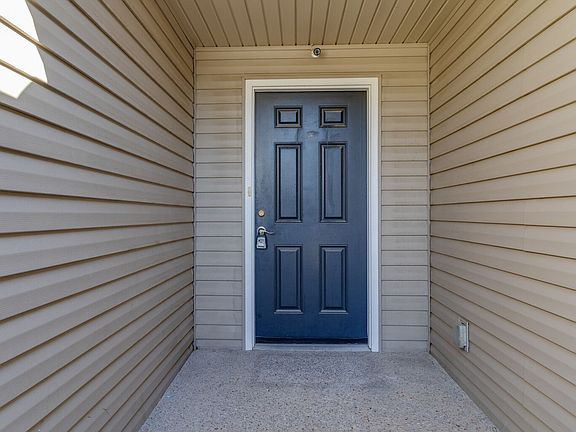 4th image of 516 Callie Ave