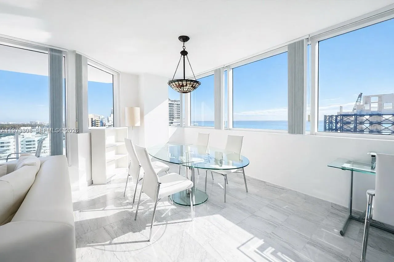 King David Towers Condo — Photo 4
