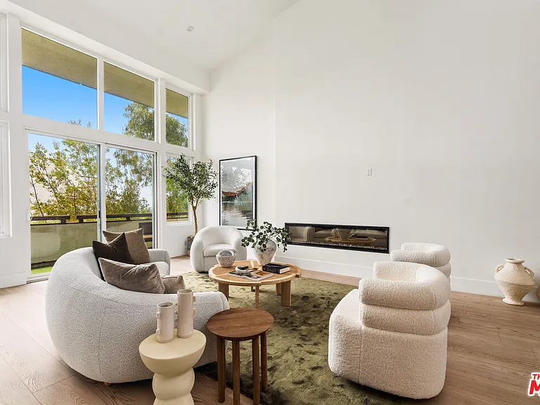 1277 S Beverly Glen Blvd #408 — Photo 5