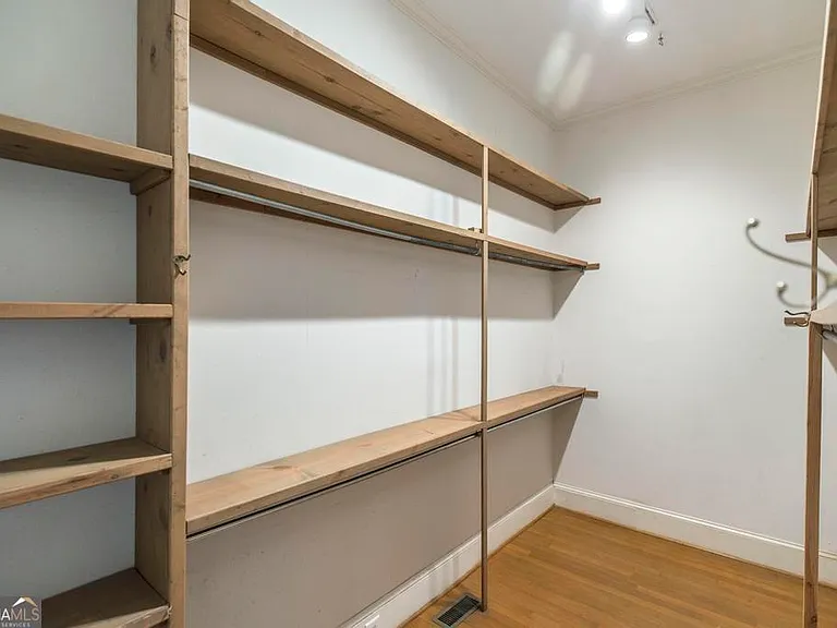 62 Indian Springs Dr — Photo 31