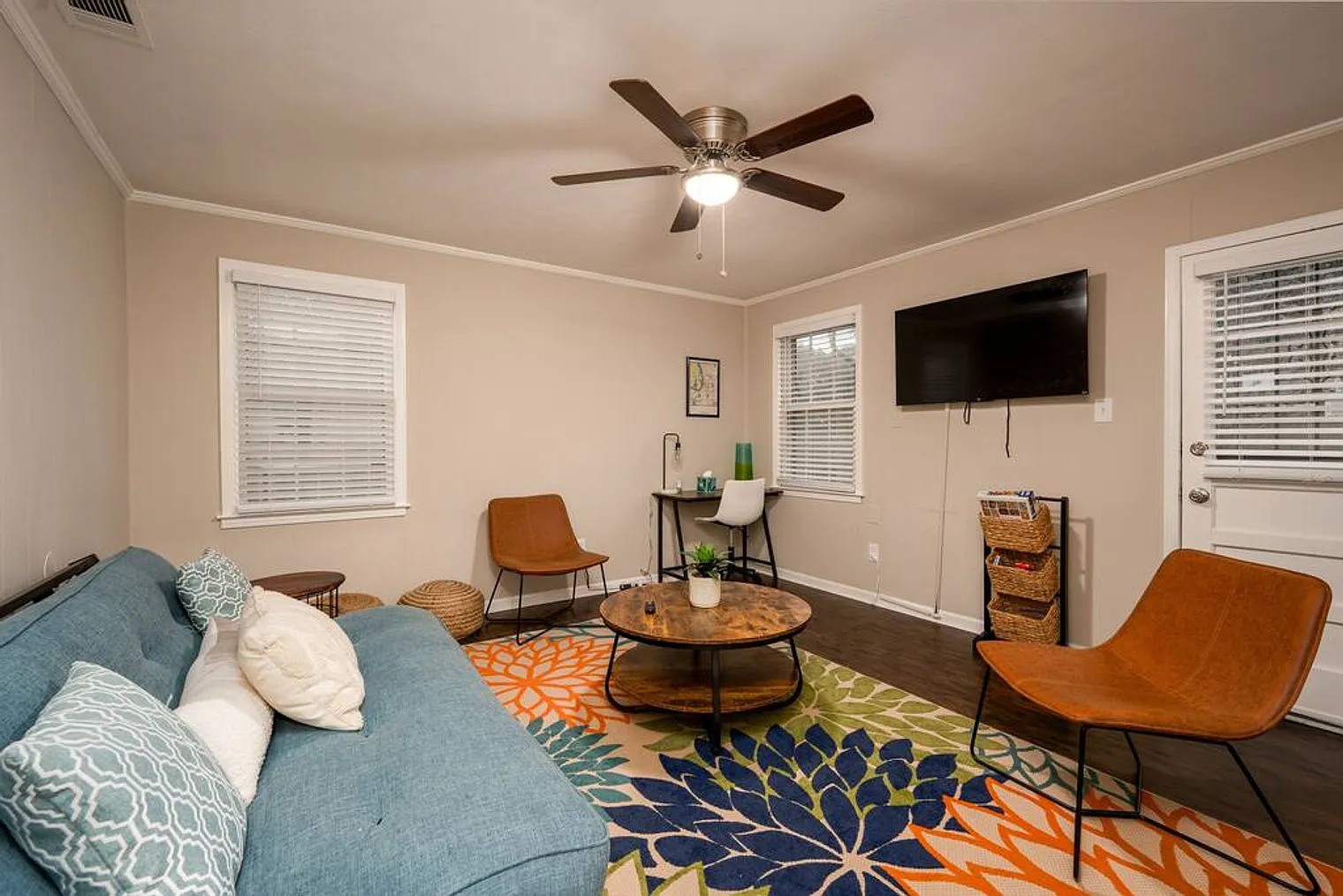 4 bed, 2.0 bath, $2,720 — Photo 3