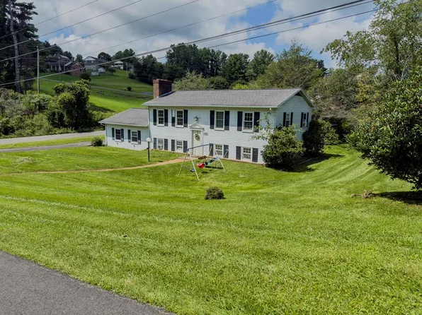 100 Gentry St, Galax, VA 24333
