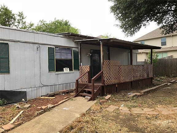 3rd image of 369 Woodgrove Dr