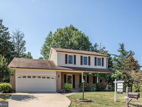 2nd image of 5727 Triplett Dr