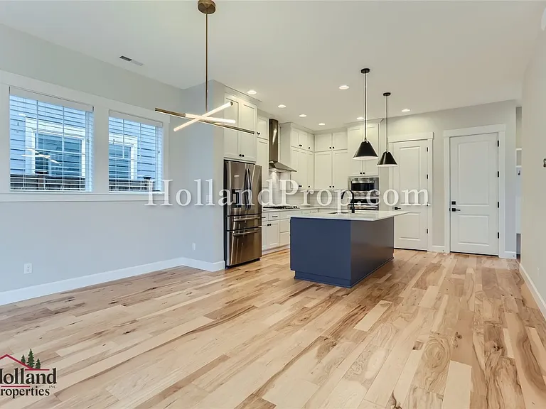 7045 SE Genrosa St — Photo 7