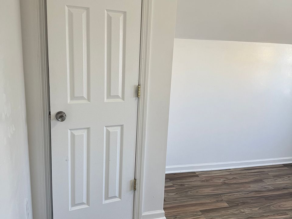closet in bedroom