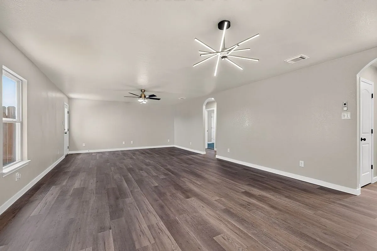 4 bed, 2.0 bath, 1793 sqft, $1,695 — Photo 4