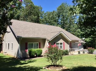 1060 Spruce Dr, Spring City, TN 37381