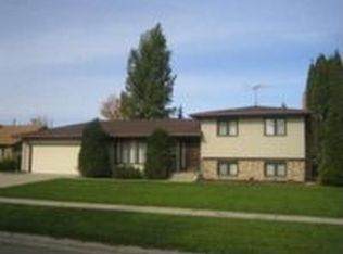 1207 37th Ave S, Fargo, ND 58104