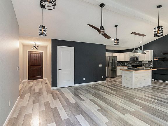 5th image of 762 W Juniper Lane